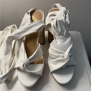 NEW 6 1/2 Vegan Leather Lace Up Elegant Women's Sandals